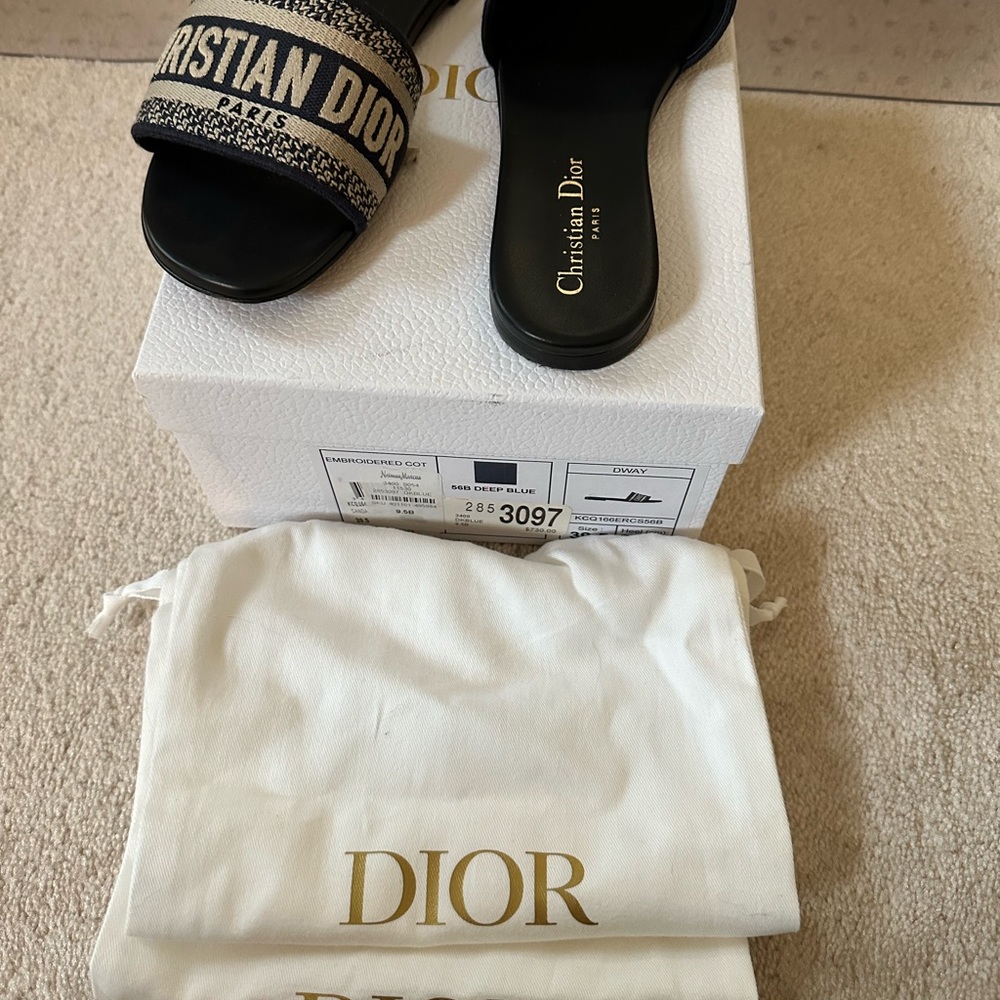 Dior DWAY SLIDES